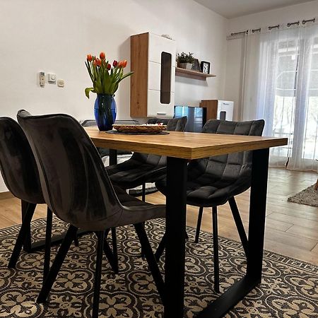 Apartmani Roko บีโอกราดนาโมรู ภายนอก รูปภาพ