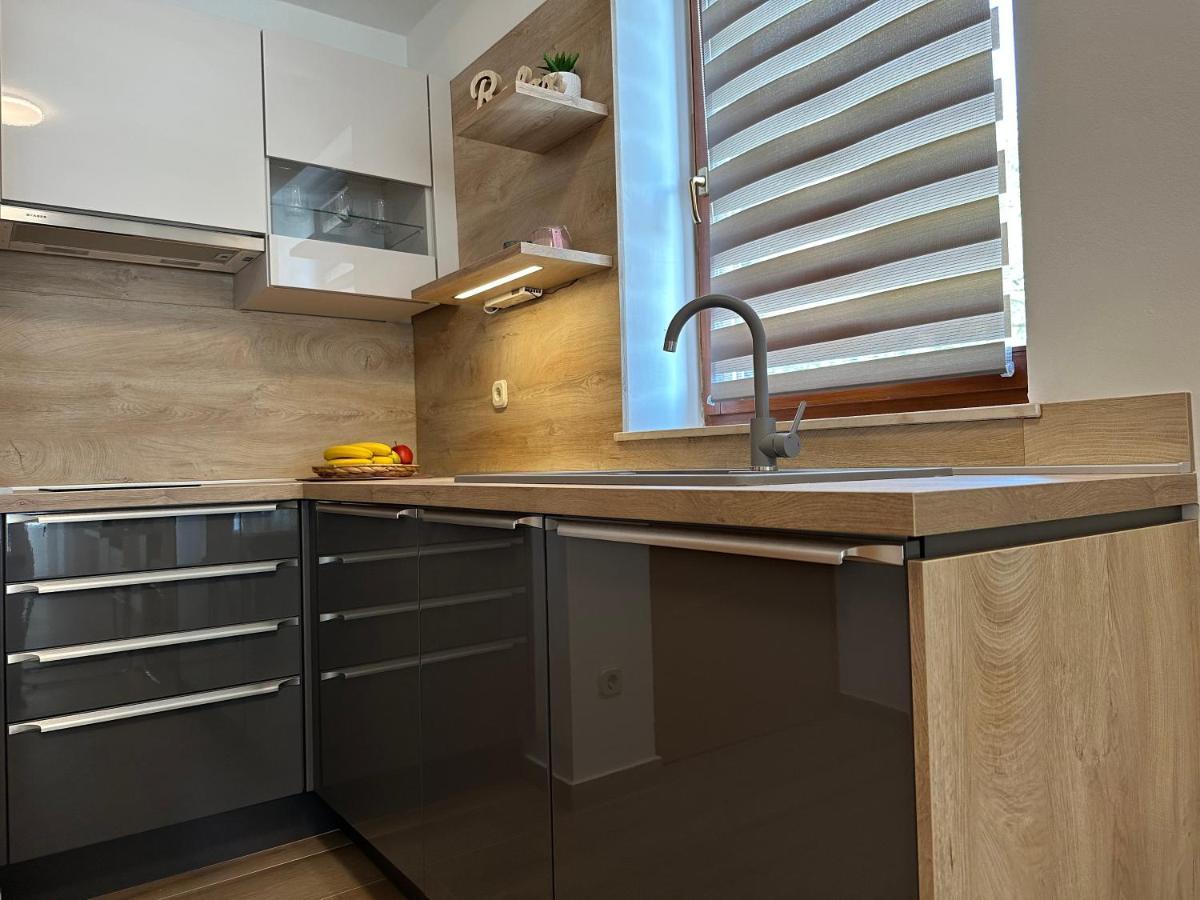 Apartmani Roko บีโอกราดนาโมรู ภายนอก รูปภาพ