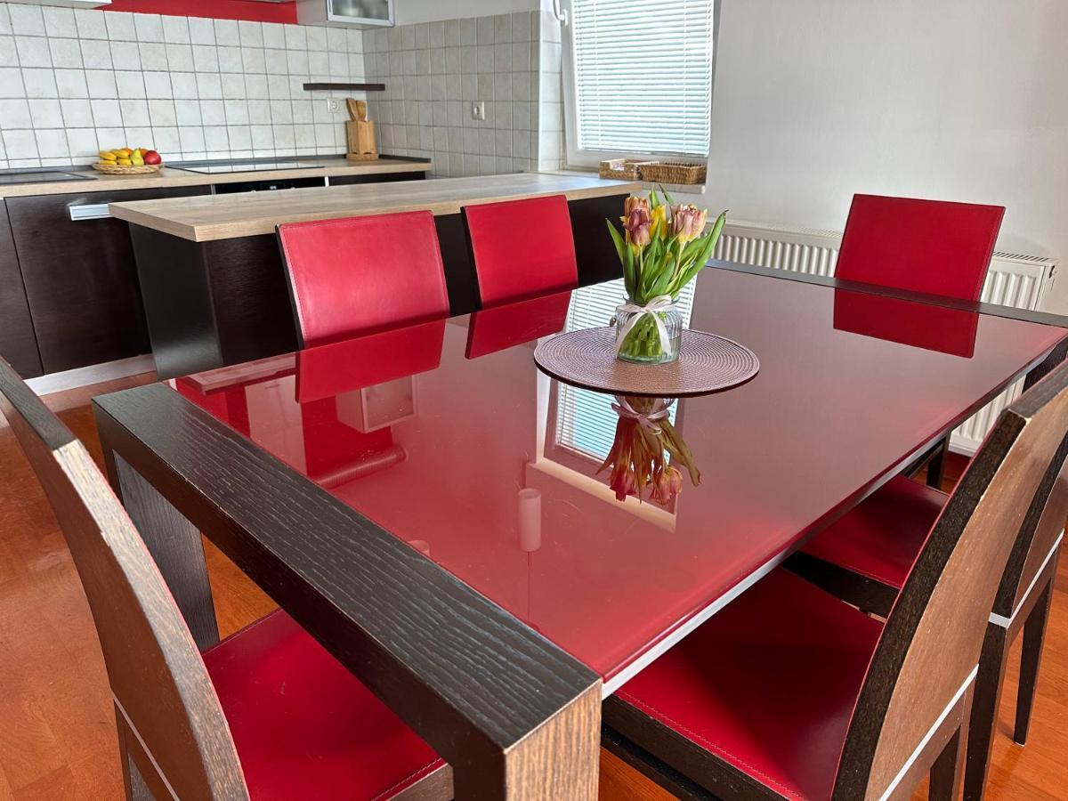 Apartmani Roko บีโอกราดนาโมรู ภายนอก รูปภาพ